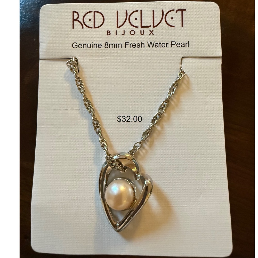 Red Velvet Bijoux Silver Tone‎ chain Heart Necklace Genuine 8mm Freshwater Pearl
